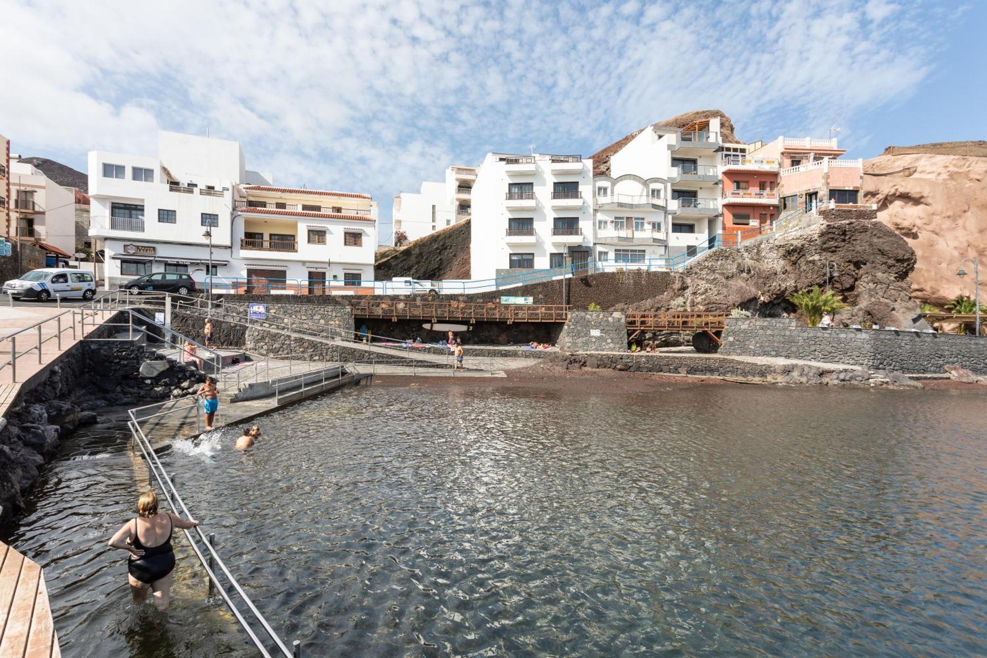 Charming Apartment & Diving Ла Рестинга Екстериор снимка