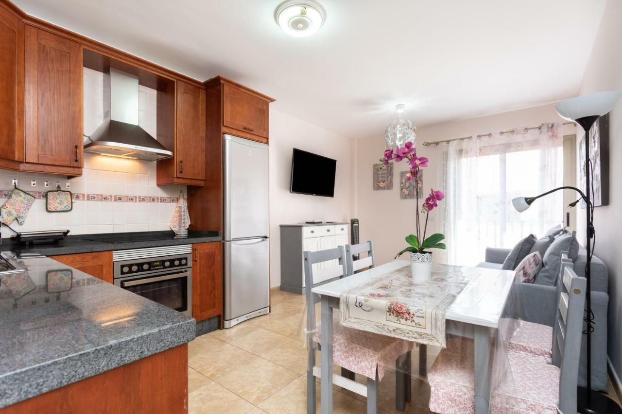 Charming Apartment & Diving Ла Рестинга Екстериор снимка