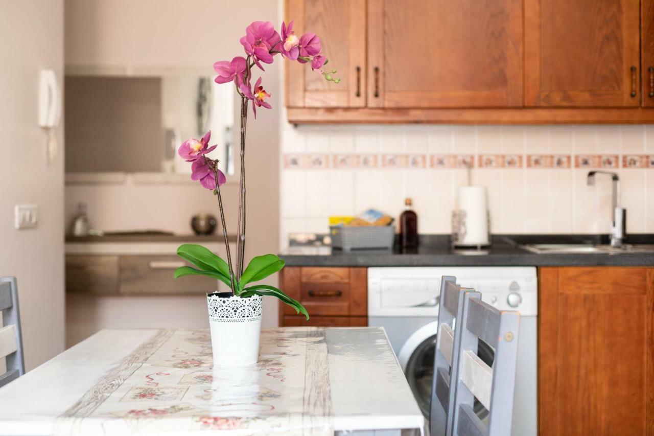 Charming Apartment & Diving Ла Рестинга Екстериор снимка